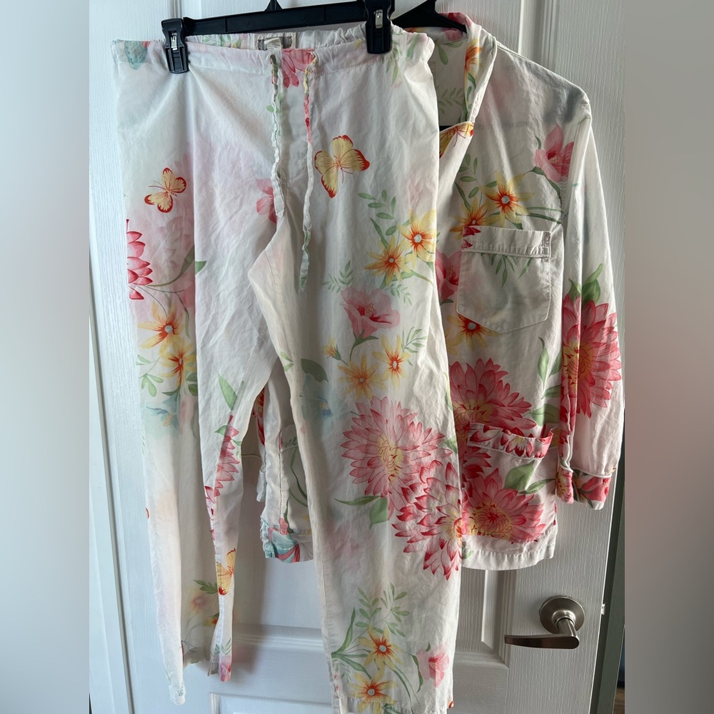 Victoria's Secret Vintage White Floral Pajama Set